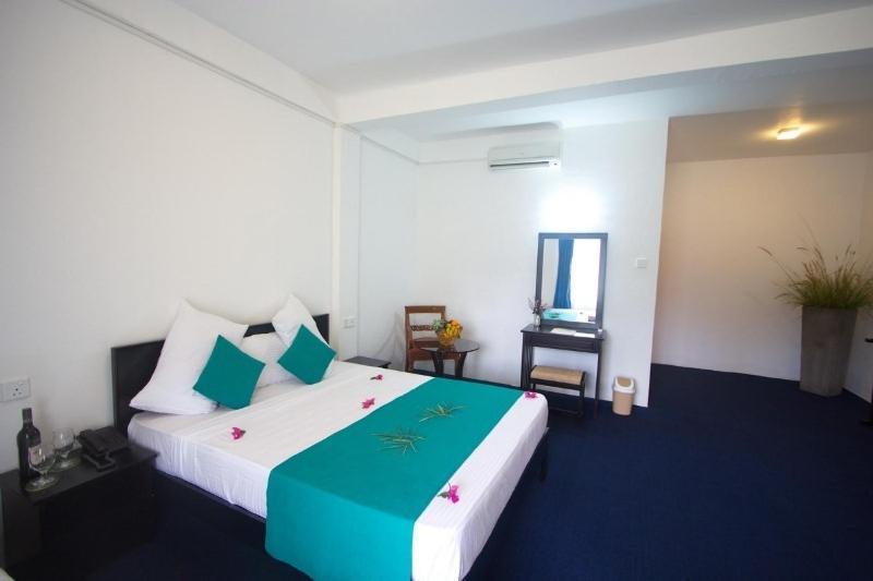 Kothmale Holiday Hotel Канди Стая снимка