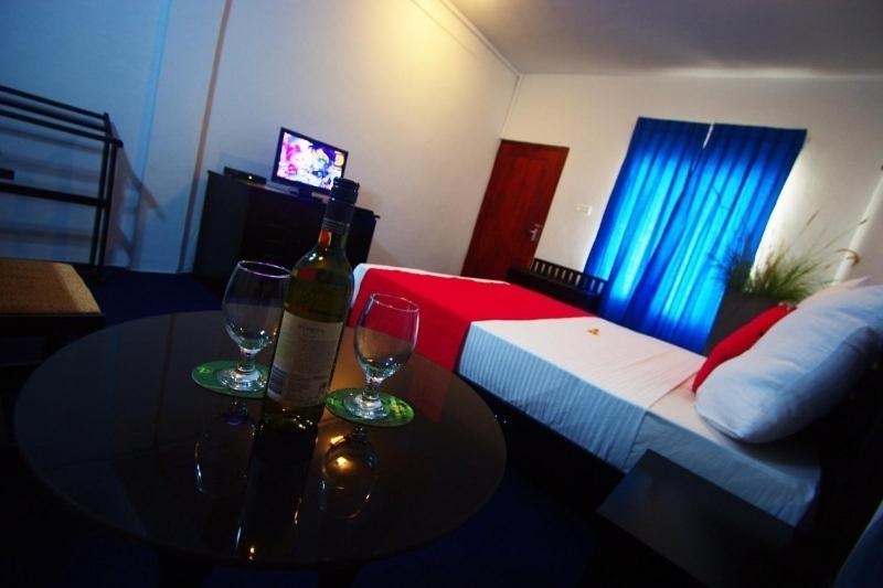 Kothmale Holiday Hotel Канди Стая снимка