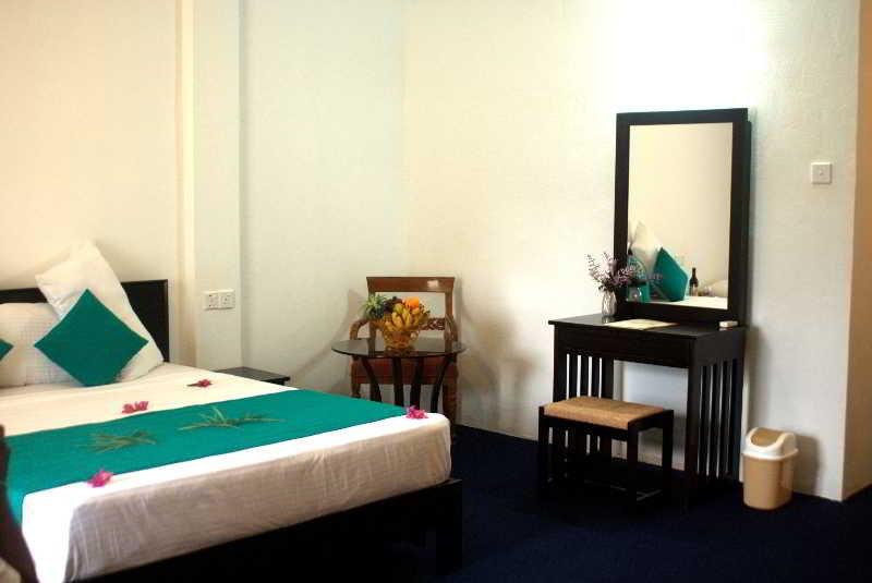 Kothmale Holiday Hotel Канди Екстериор снимка
